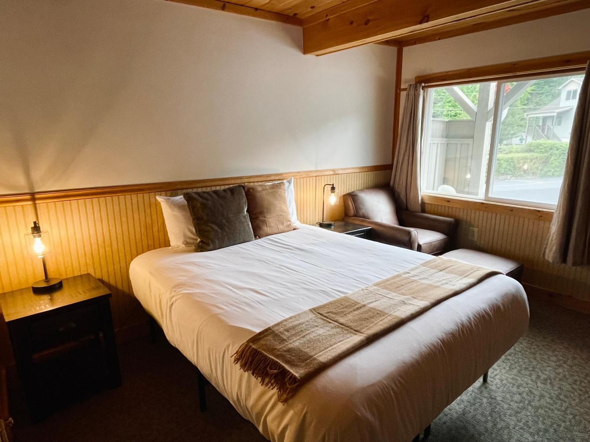 Waters Edge Lodge Lake George Exterior foto