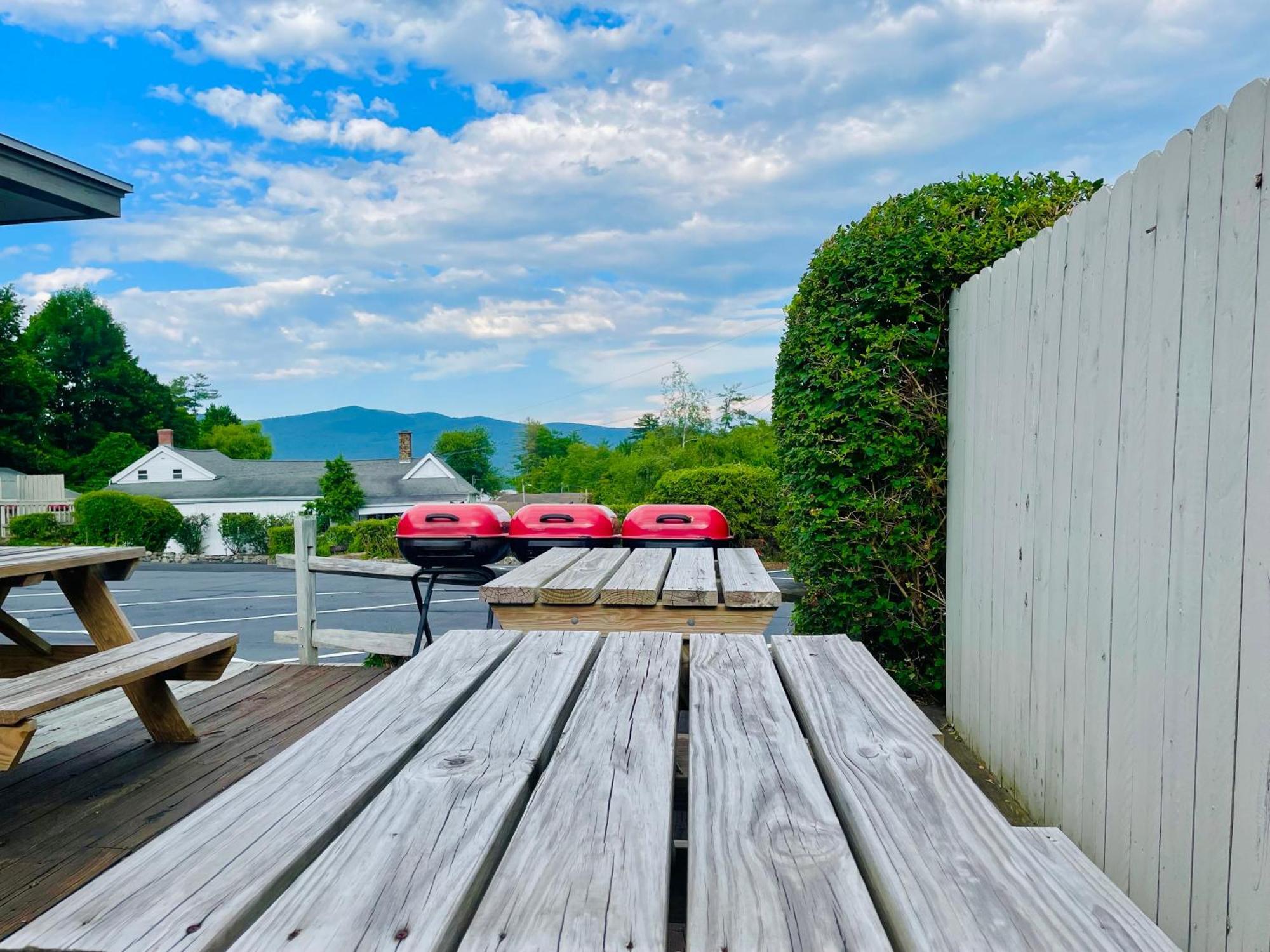 Waters Edge Lodge Lake George Exterior foto